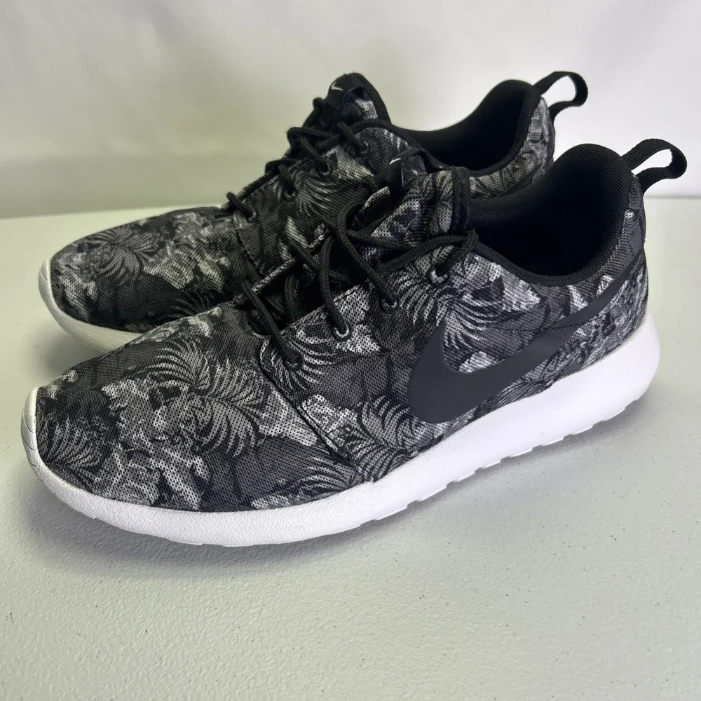 Nike Roshe Run Print Greyscale Palm Aloha Grey Black 655206-010 Men Size 8.5
